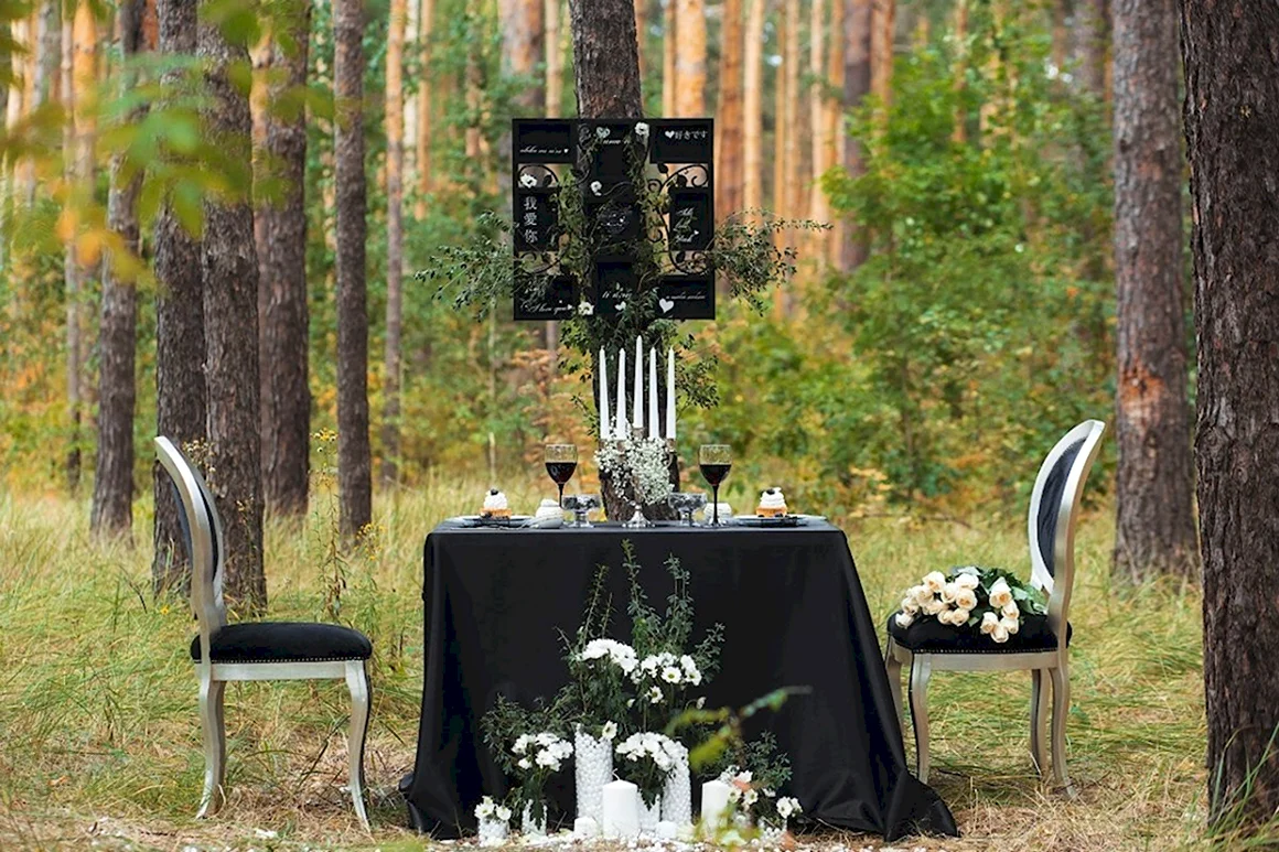 Черная фотозона на свадьбу