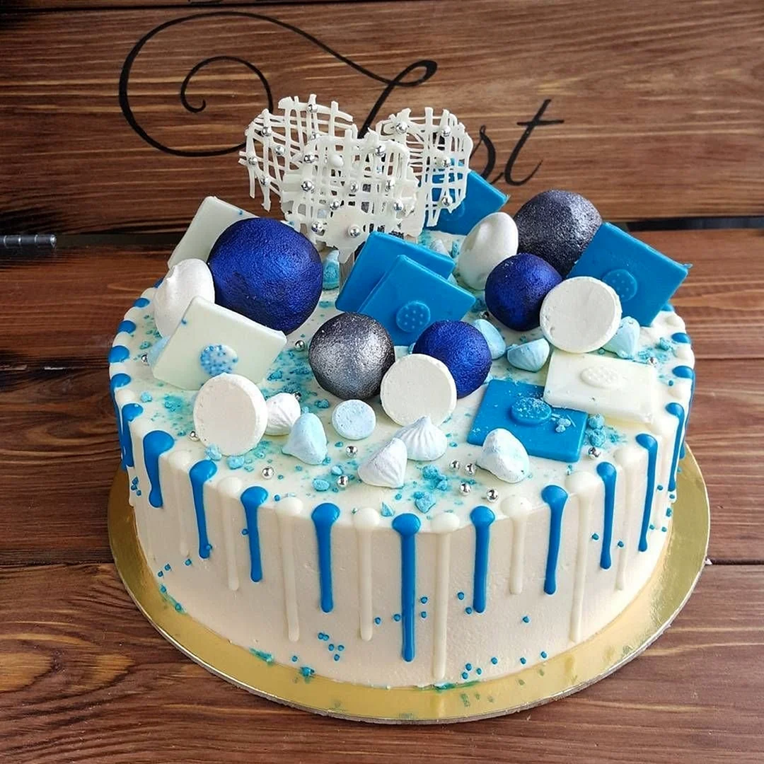 Голубой торт