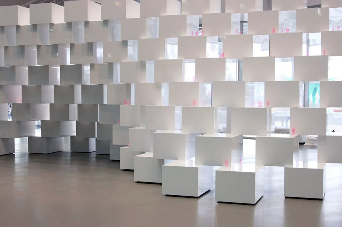 Инсталляция из кубов