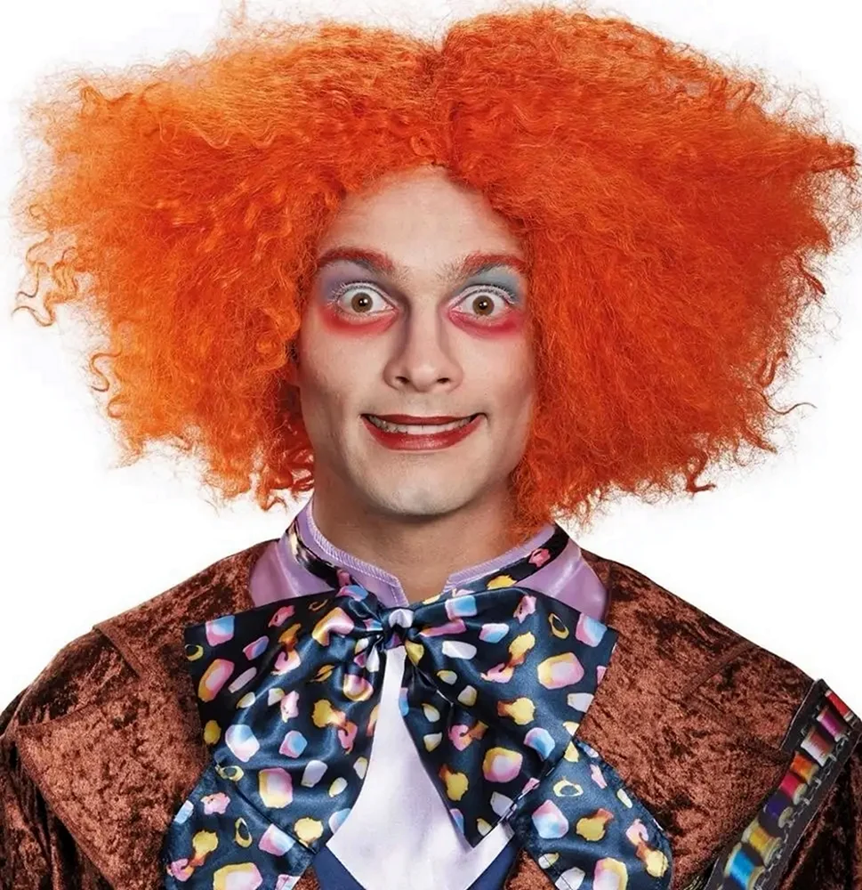 Клоун с рыжими волосами