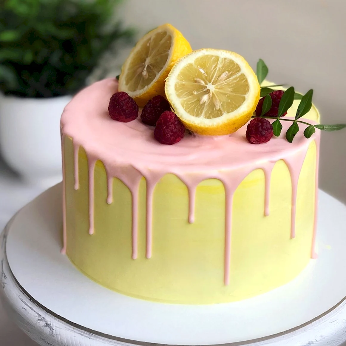 Клубнично лимонный муссовый торт