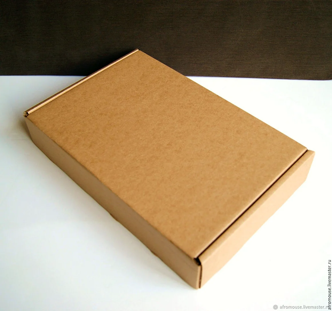 Коробка плоская 235х305х25 см крафт