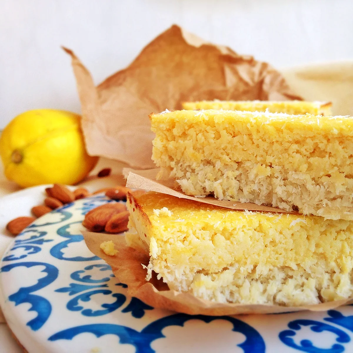Лимонно-кокосовые пирожные
