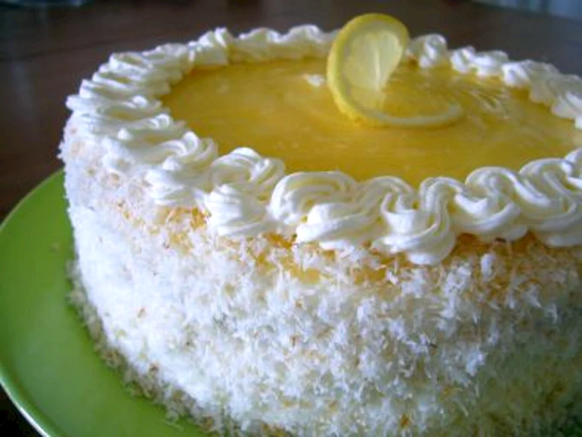 Лимонный торт с кокосовой стружкой