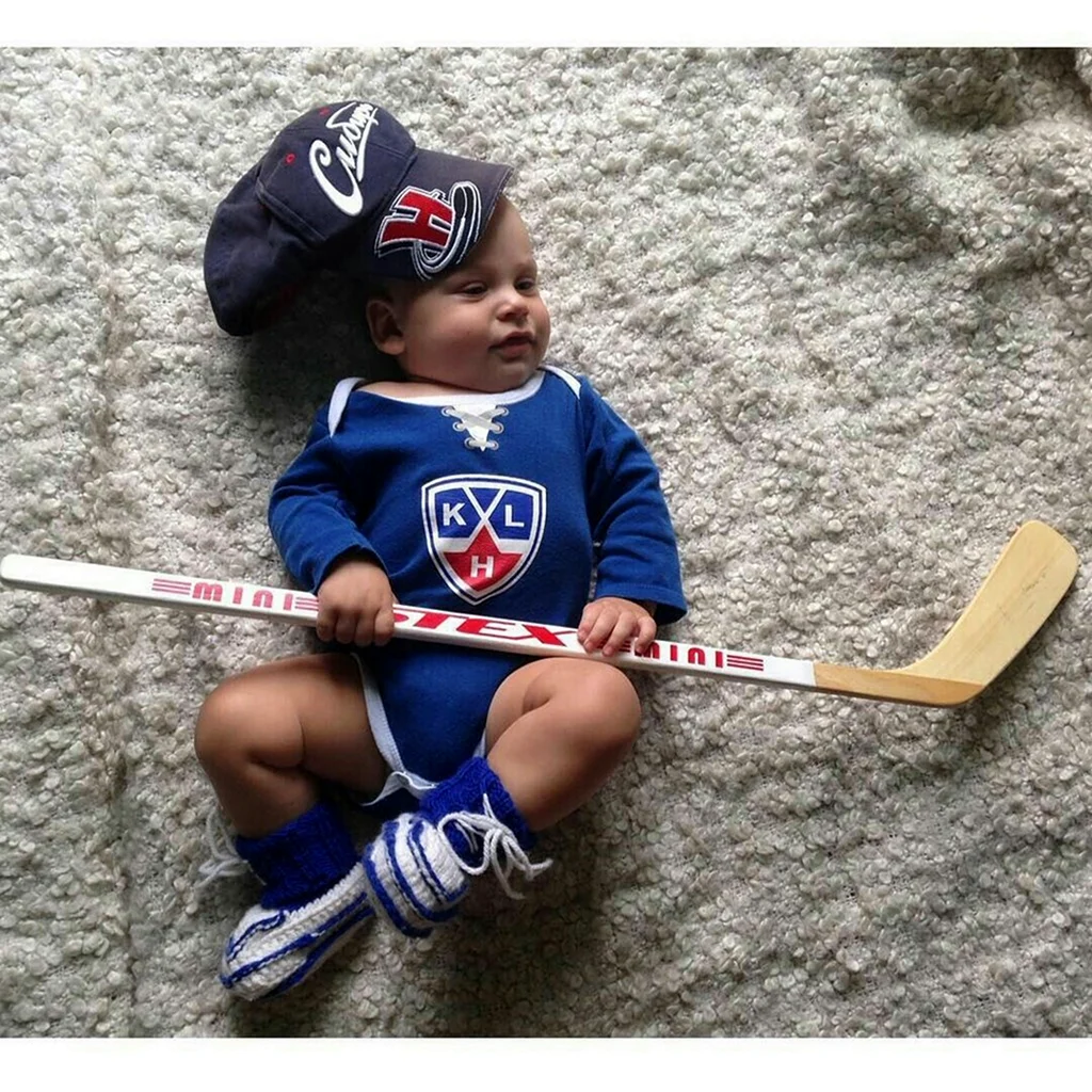 Маленький хоккеист