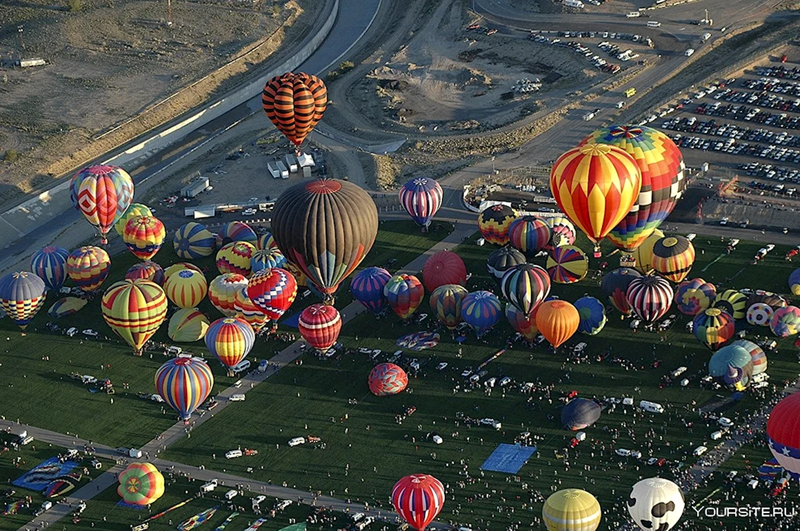Международный фестиваль воздушных шаров в Альбукерке США