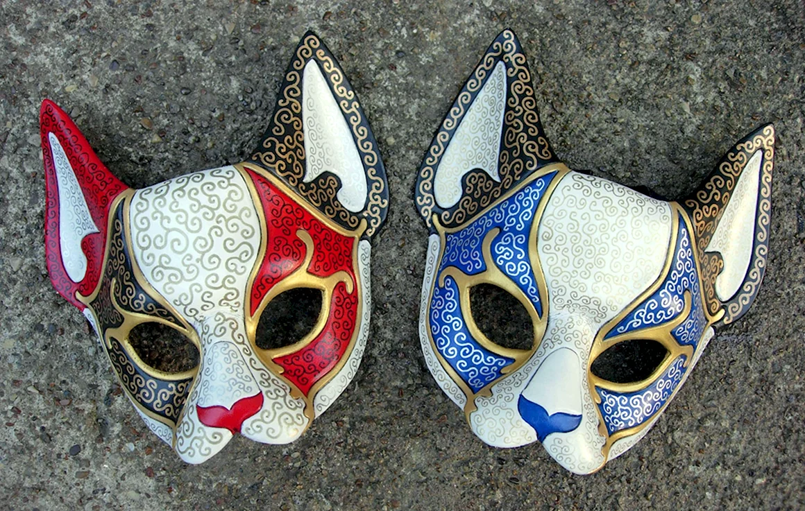 Необычные маскарадные маски