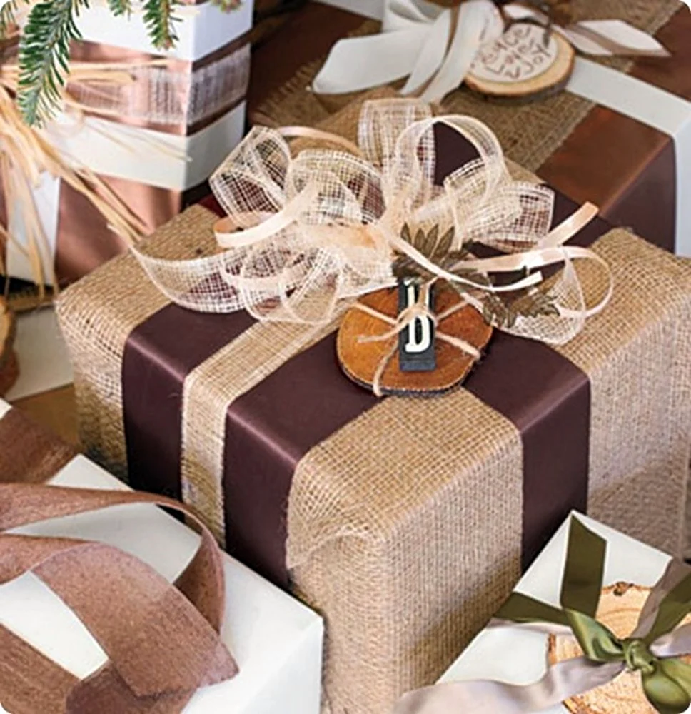 Подарки и упаковка