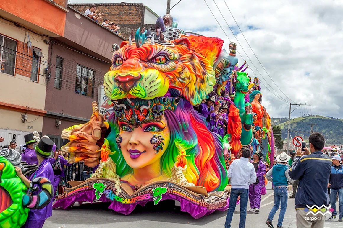 Разноцветные домики карнавал