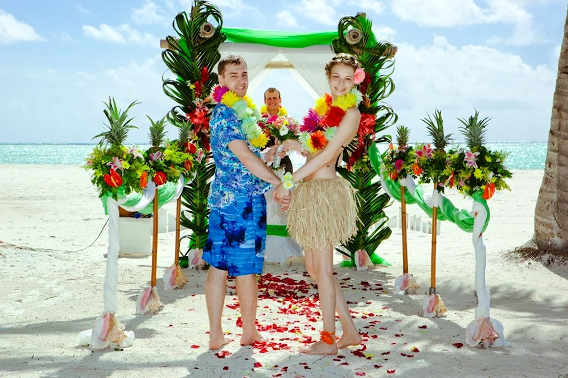 Свадьба в гавайском стиле