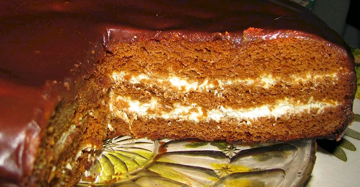 Торт бисквитный медовик