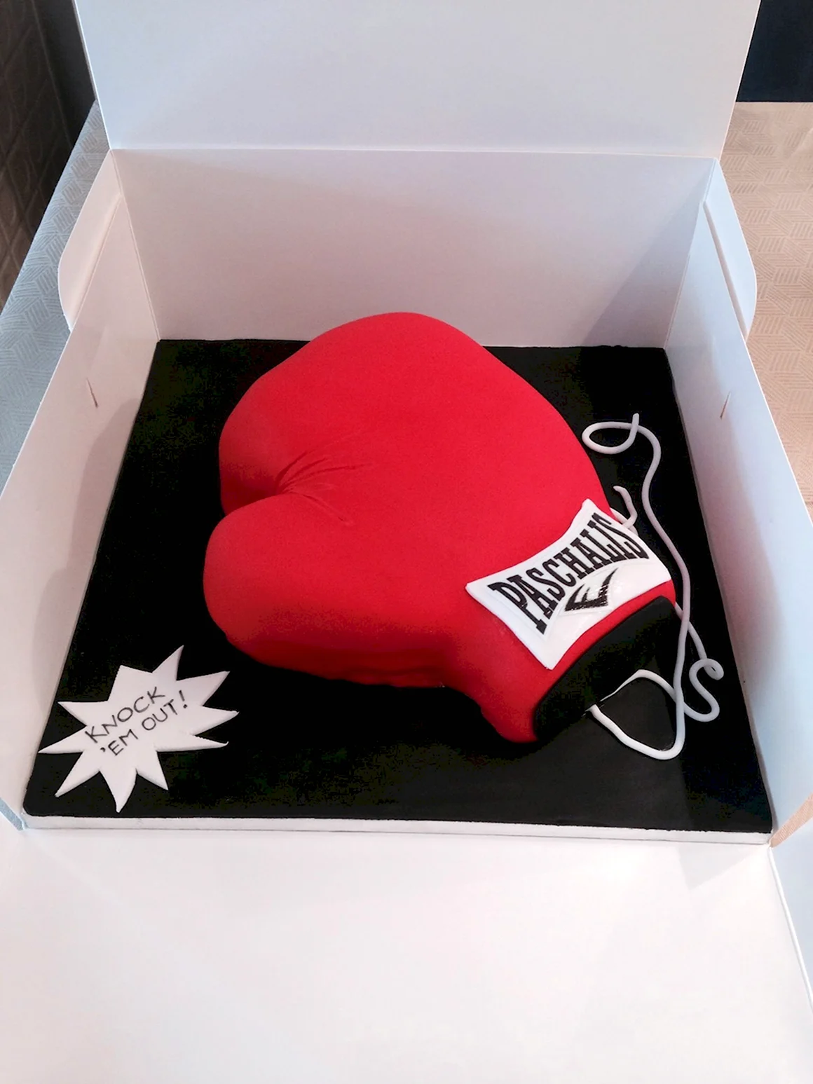 Торт боксерские перчатки
