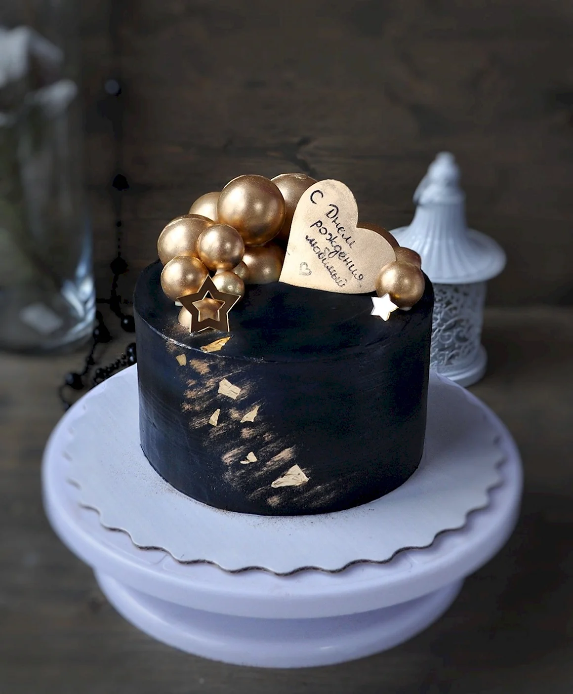 Торт c шоколадными шарами