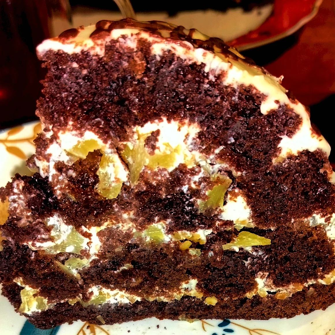 Торт шоколадная Лакомка