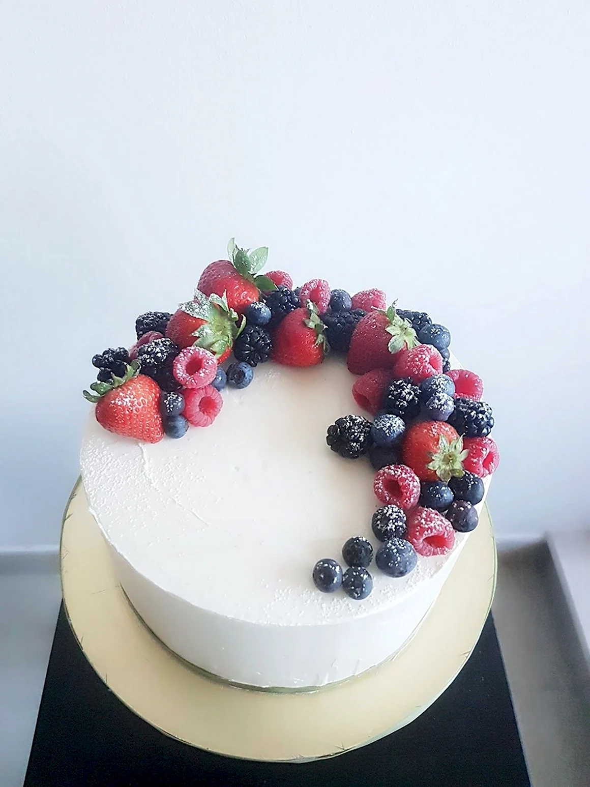 Тортик украшение ягодами