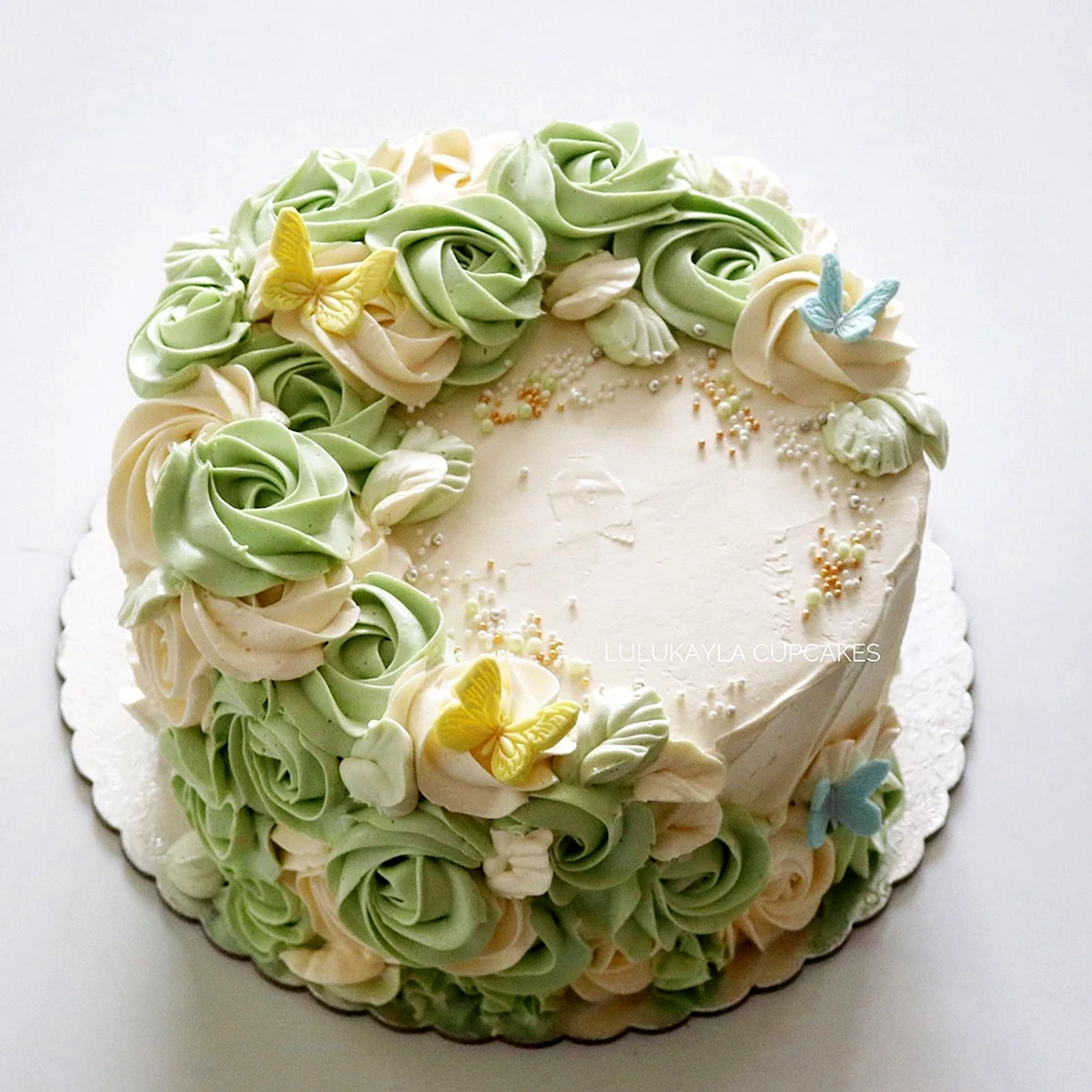 Украшение торта цветами из БЗК