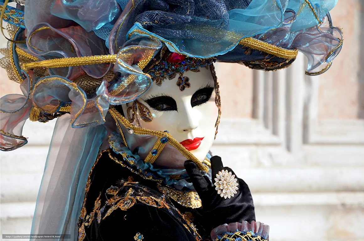 Венецианский карнавал маски